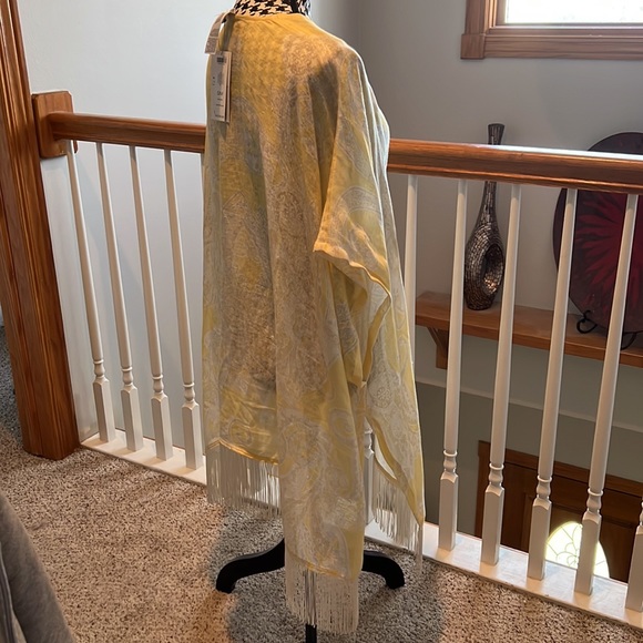 Chicos yellow fringe wrap! 💛 - Picture 4 of 8